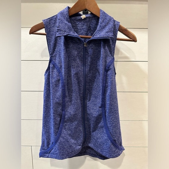 Under Armour Blue Sleeveless Zip-Up Vest- size Small - Picture 1 of 6